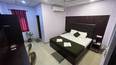 Deluxe ac room